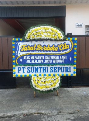 Papan Bunga Duka di Petarukan
