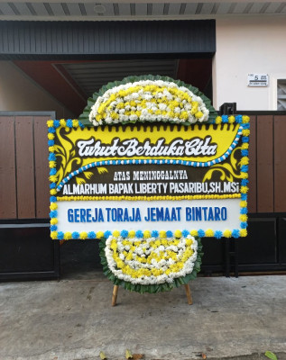 Papan Bunga Duka di Petarukan